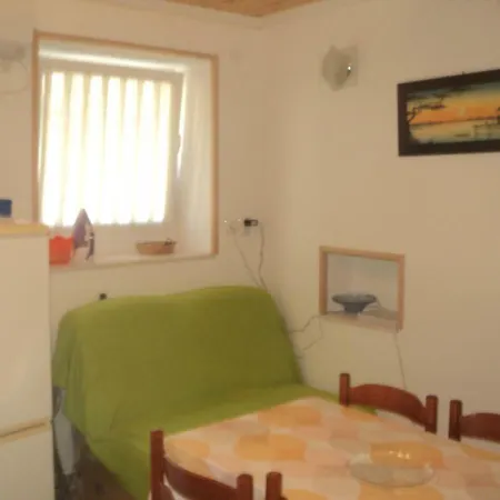 아파트 Kastel Kambelovac *