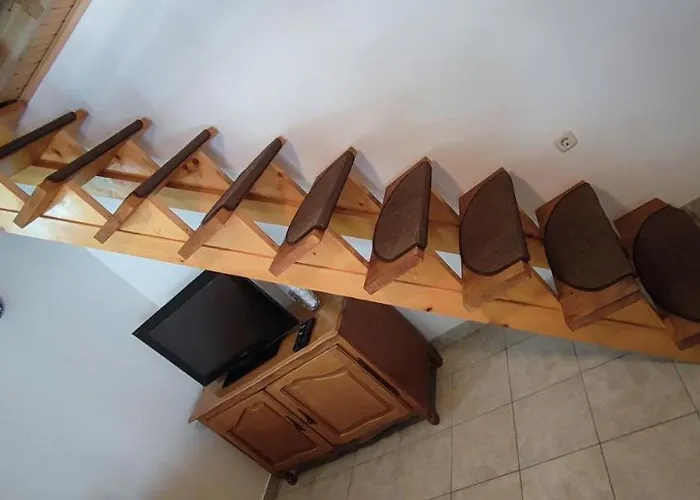Kastel Kambelovac 아파트 *