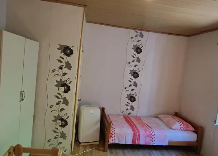 아파트 Kastel Kambelovac