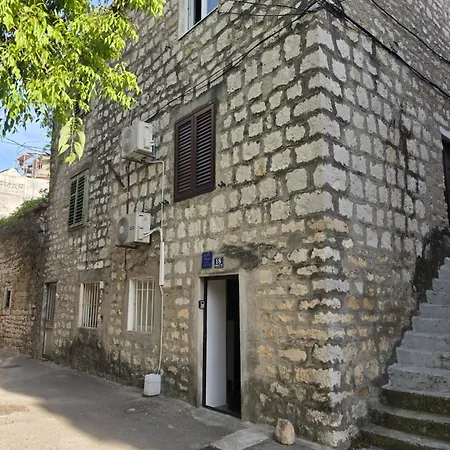 Appartamento Kastel Kambelovac *